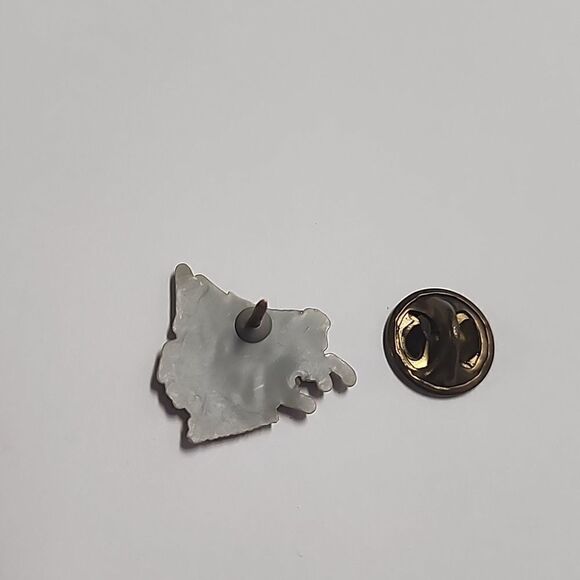 1984 Kentucky KY Derby Festival Plastic Pegasus Pin - Picture 3 of 4